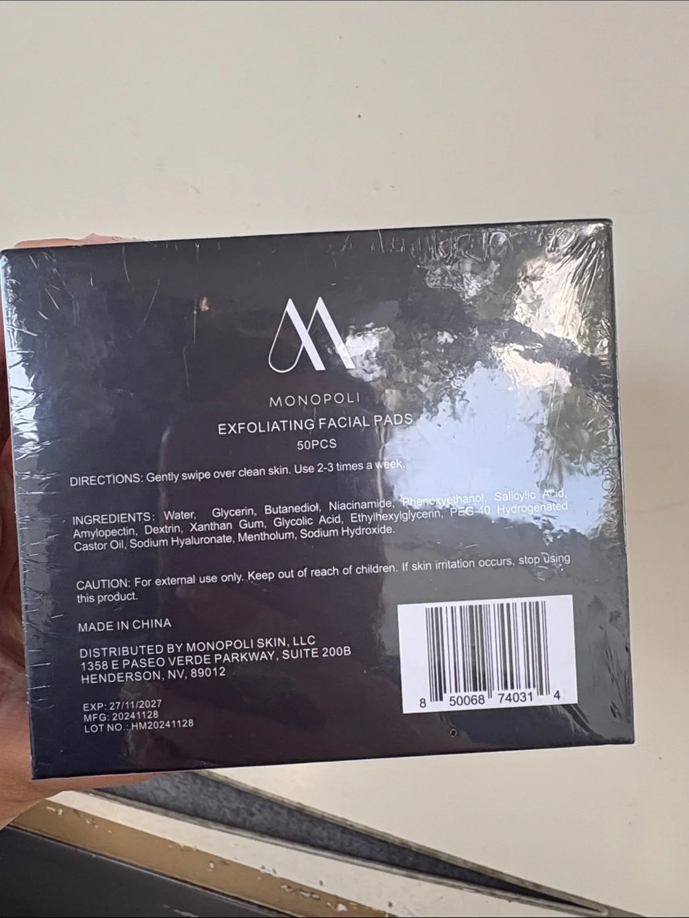 Monopoli Exfoliating Facial Pads - Black Packaging